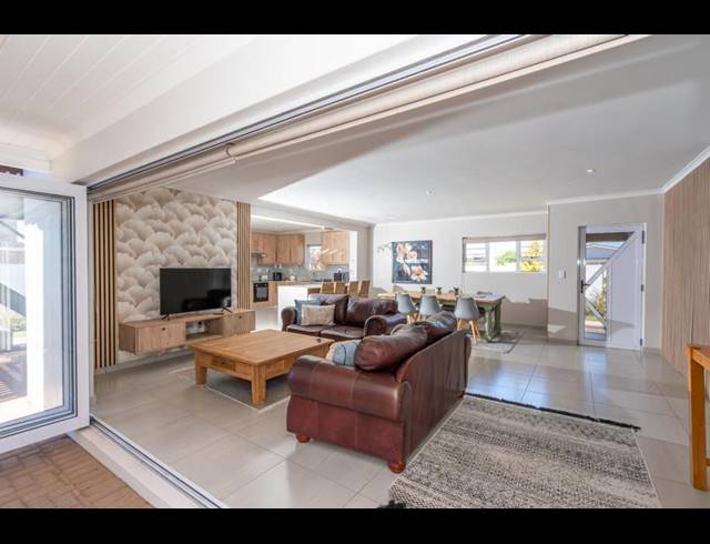 3 BEDROOM HOUSE FOR SALE IN LANGEBAAN NORTH